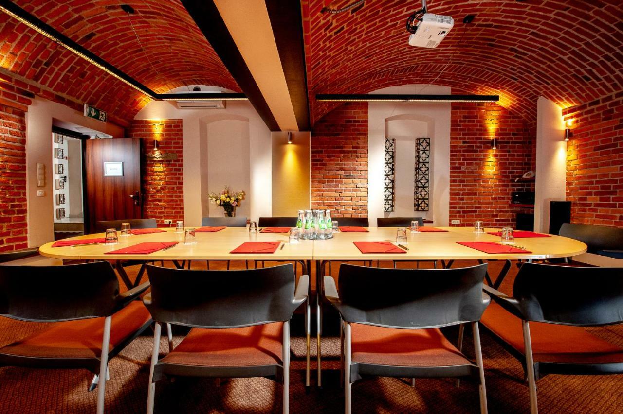 Amber Boutique - Amber Hotel 3*